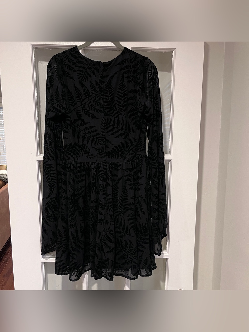 NWT Disturbia Lunafern Fern Leaf Flocked Mesh Flute Sleeve Black Mini Dress Sz 6 - Picture 10 of 13